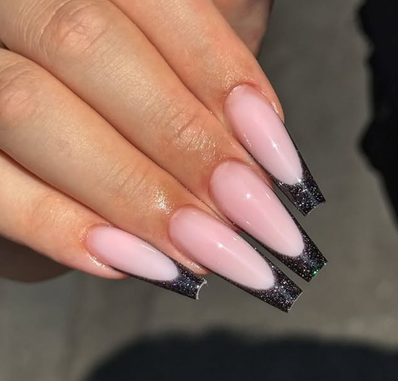 Podaljševanje in lakiranje nohtov Ljubljana