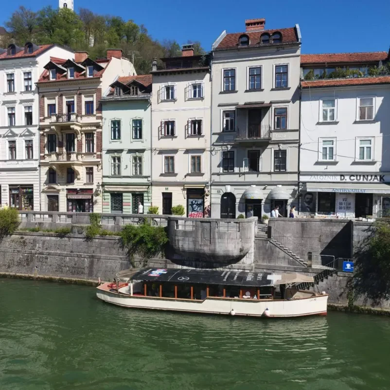 Najem ladjice za praznovanje Ljubljana