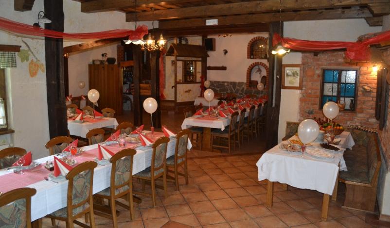 Prostor za zaključene družbe Velika Nedelja, Podravje