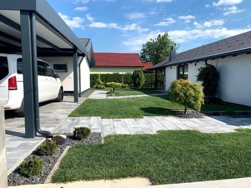 Tlakovanje dvorišča Pomurje