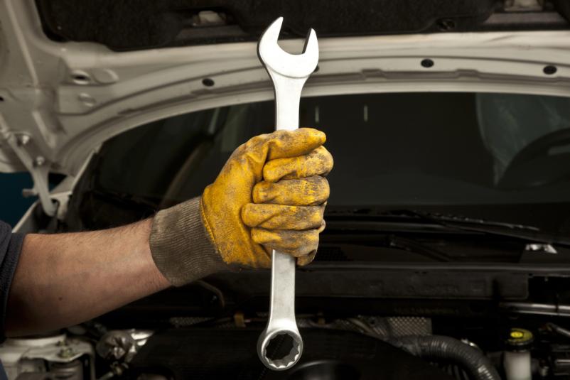 Dober avtomehanik Šmarješke Toplice