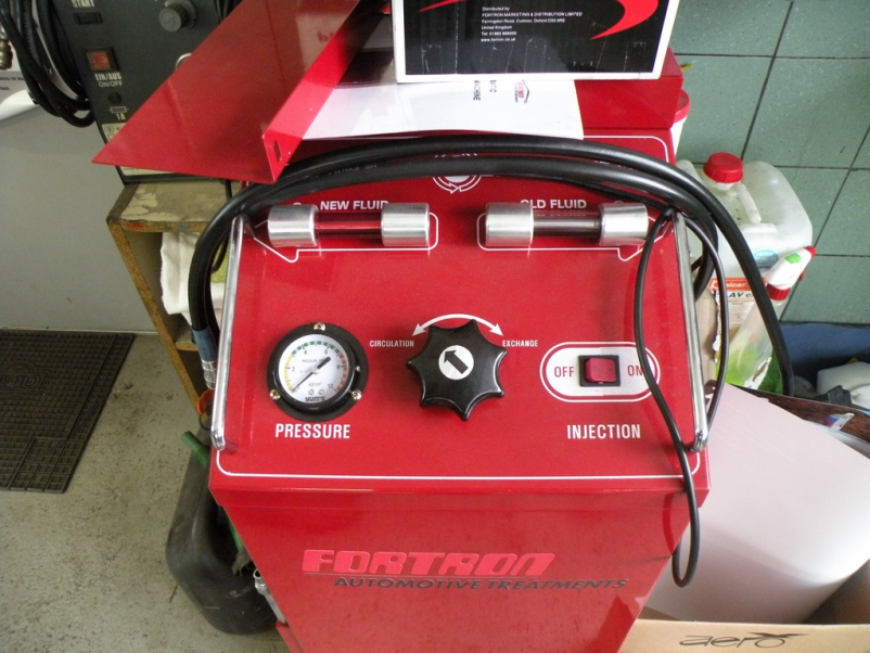 Ugoden servis vozil brez čakalnih vrst vas čaka v Komendi pri avtoservisu Kern