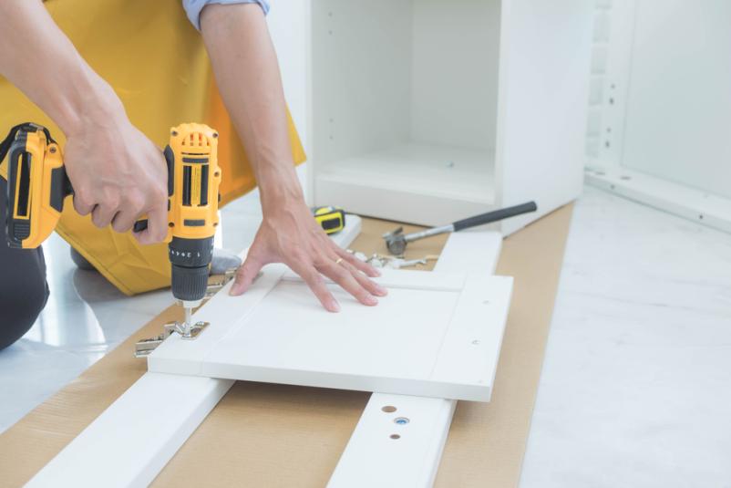 Montiranje notranjega pohištva Slovenija