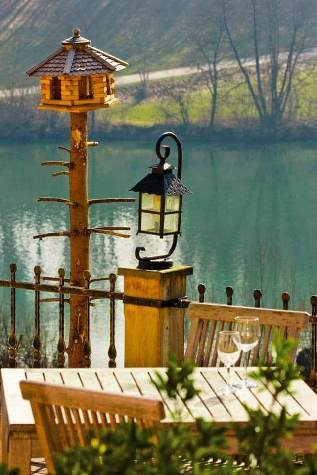 Dobra kosila Otočec