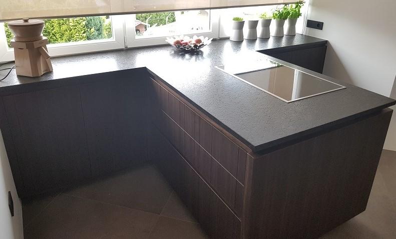 Izdelava pultov za kuhinje iz kamna