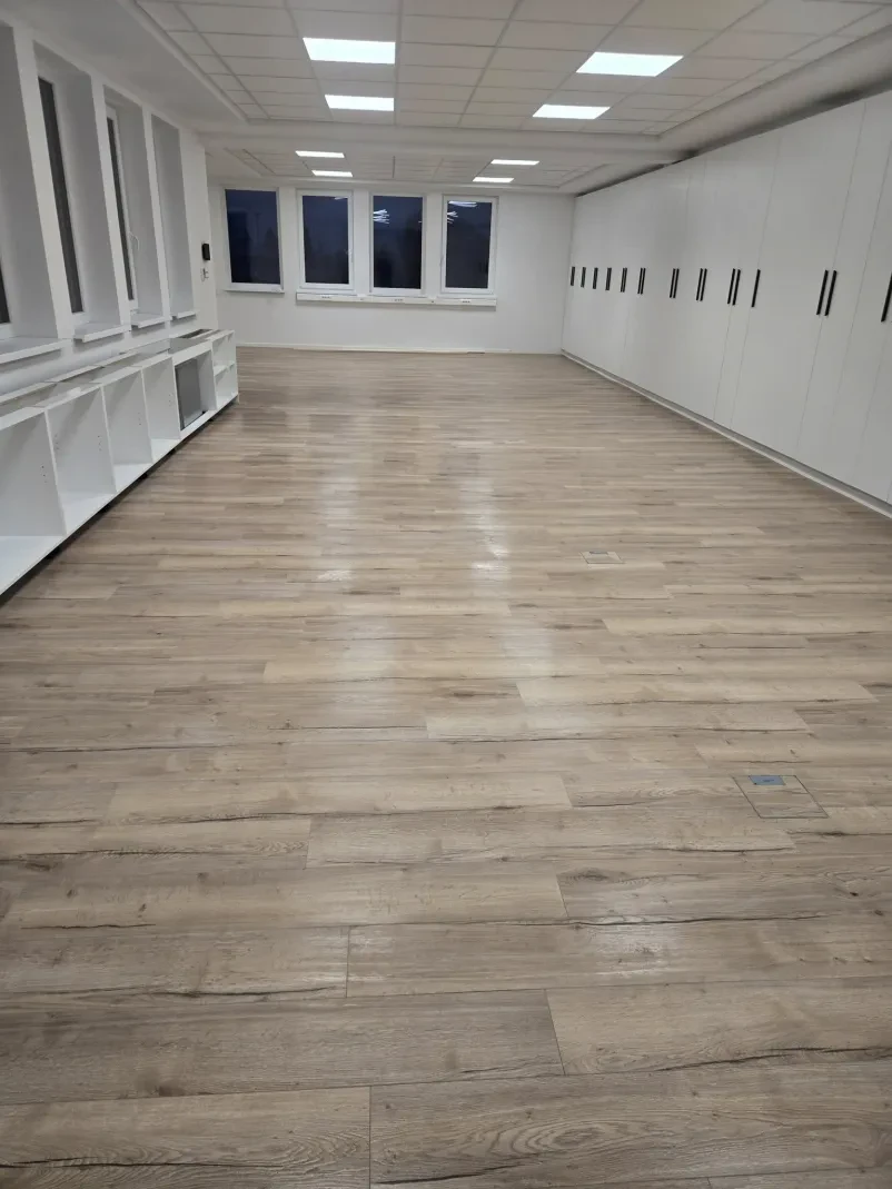 Čiščenje pisarne