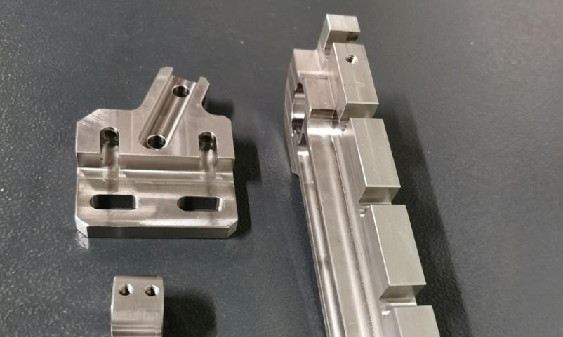 Laserska obdelava kovin Slovenija