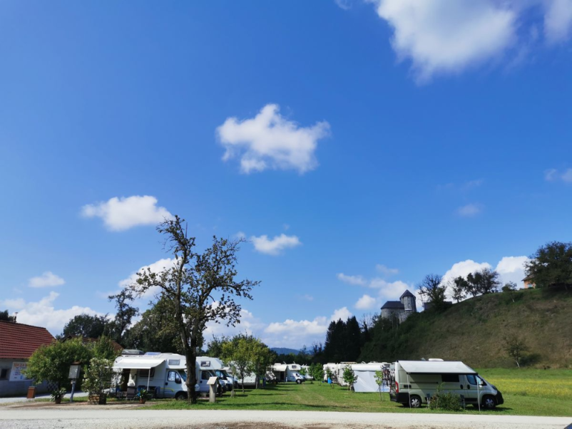 Postajališče za avtodome Vinica