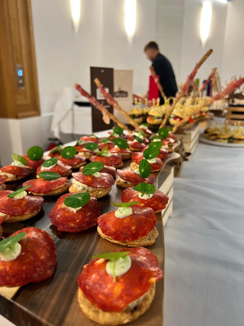 Hladni bife, kanapeji in prigrizki Primorska