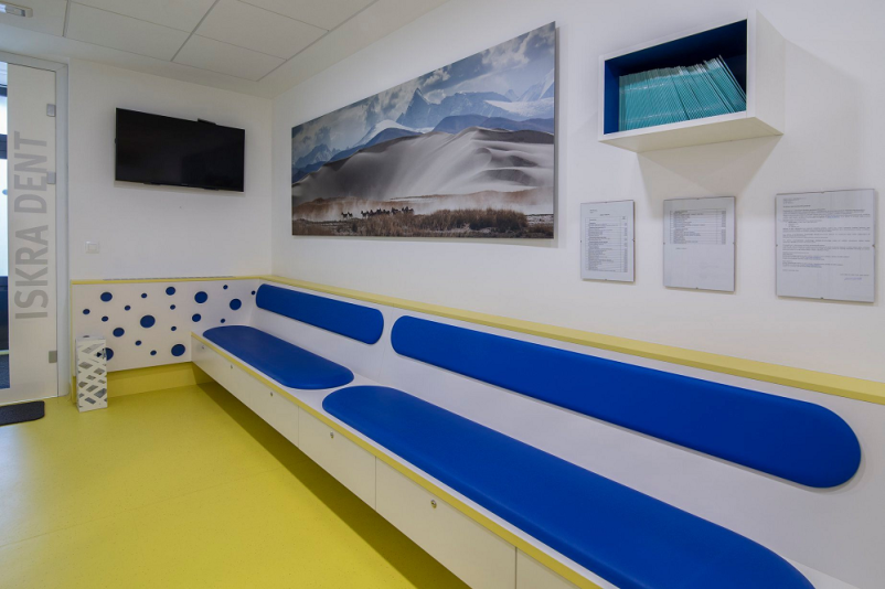 Zakaj se na posege s področja oralne kirurgije in implantologije naročiti pri Iskradent v Ljubljani?