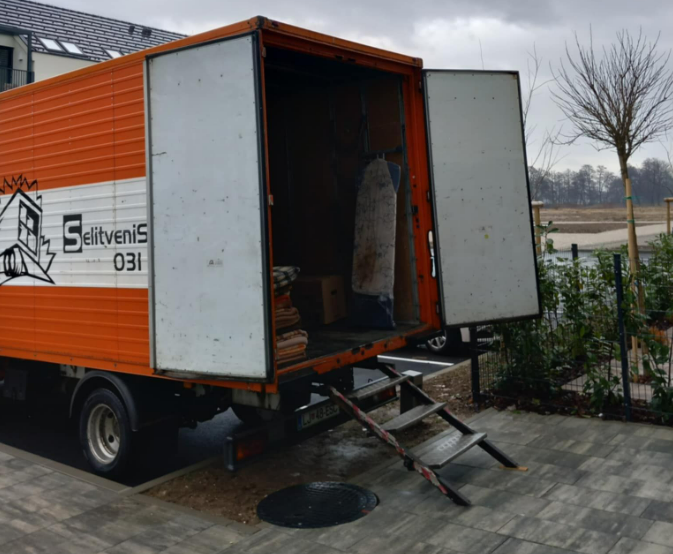 Profesionalne selitve v Ljubljani za stanovanja in podjetja