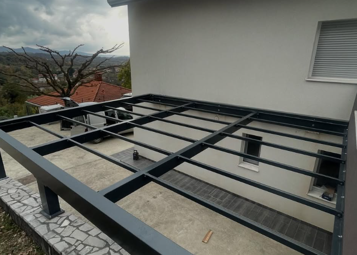 Alu nadstreški Obala