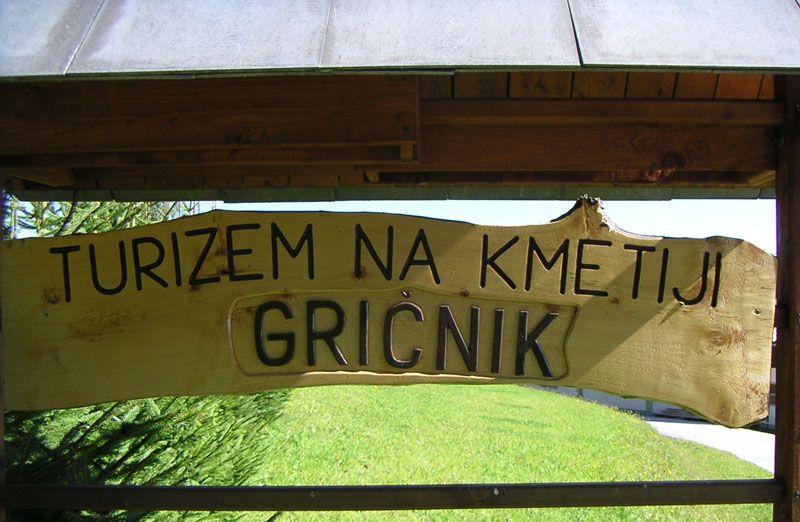 Kmetija s prenočišči Rogla