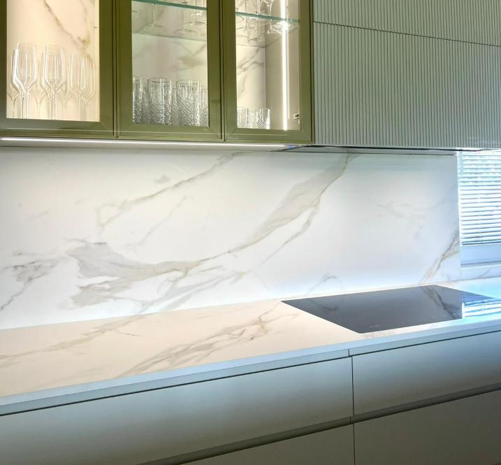 Kvalitetni kuhinjski in kopalniški pulti