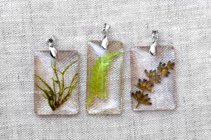 Izdelava epoksi unikatnih obeskov Rogaška Slatina