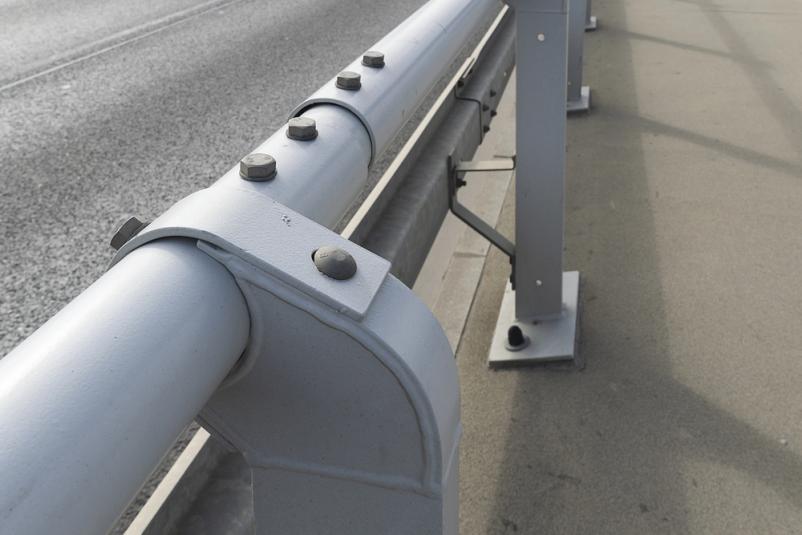 Blažilci trkov in protihrupne zaščite