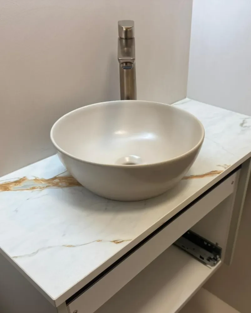 Tehnični kamen Dekton in Neolith, kontaktirajte nas