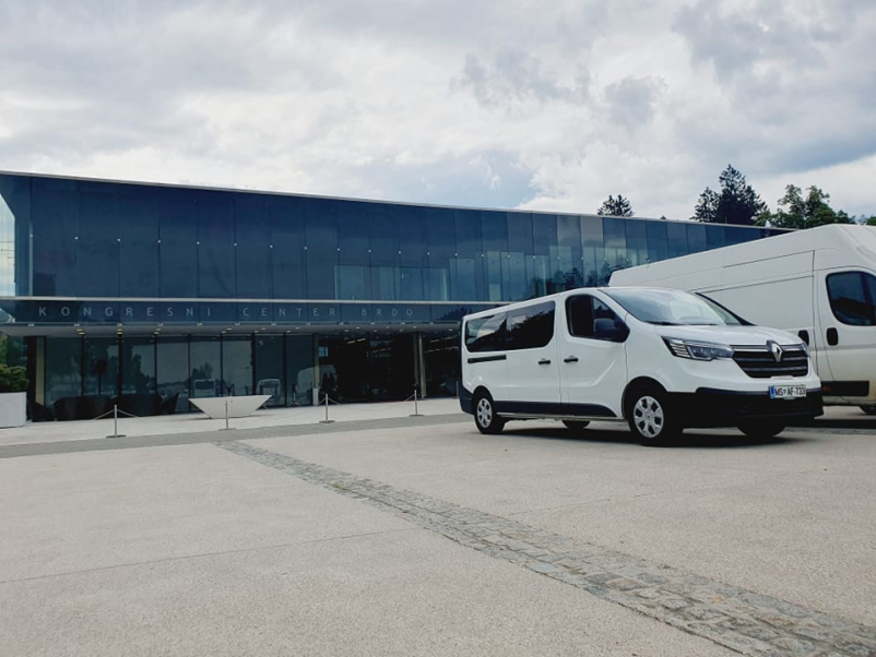 Udobni avtobusi, avtobusni prevozi za vse skupine Pomurje