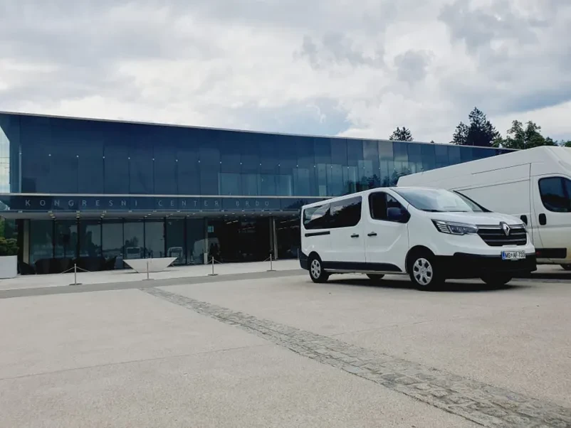 Udobni avtobusi, avtobusni prevozi za vse skupine Pomurje