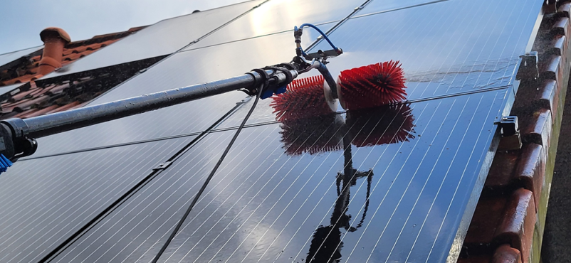 Čiščenje stekel in sončnih elektrarn za dom in podjetje Slovenija