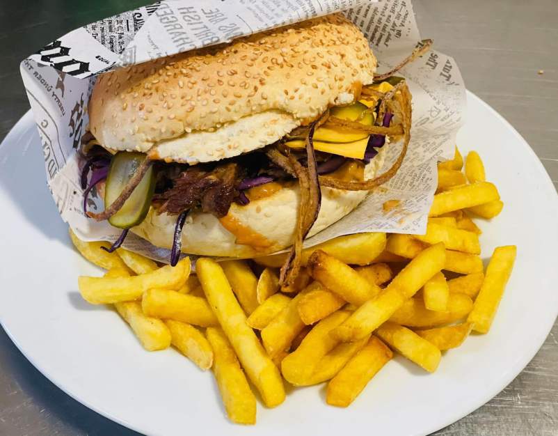 Sveže pizze, testenine in jedi z žara v Zasavju