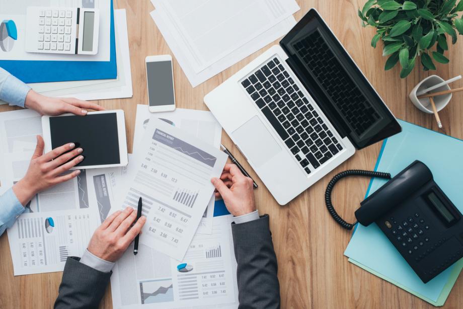 E-računovodstvo, ki podjetju prinese hitrost, zakonitost in popoln nadzor