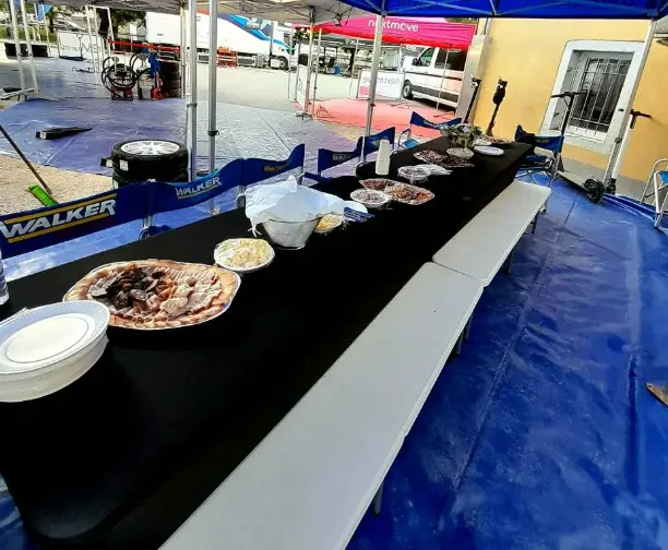 Samopostrežni catering z lokalnimi okusi Goriška, Primorska