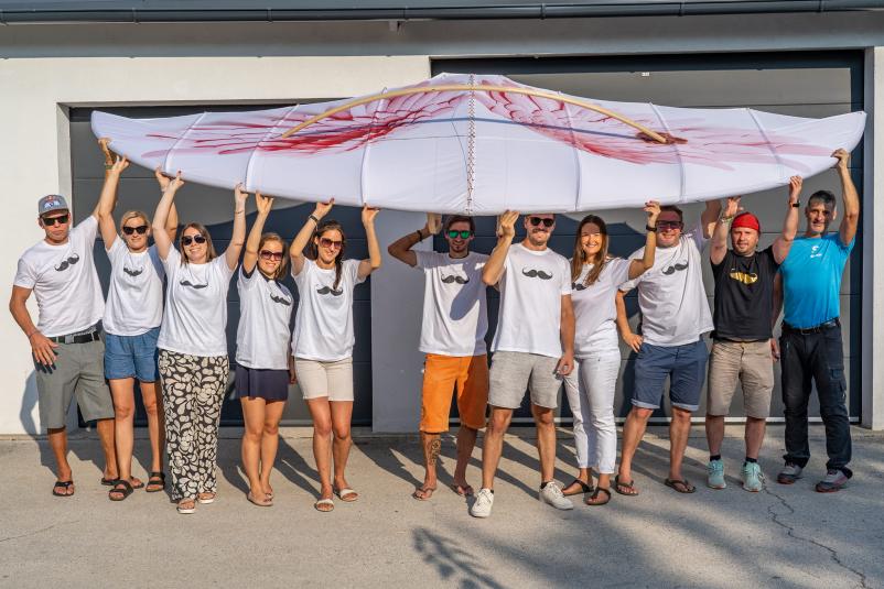 Udobna ženska in moška oblačila Slovenija