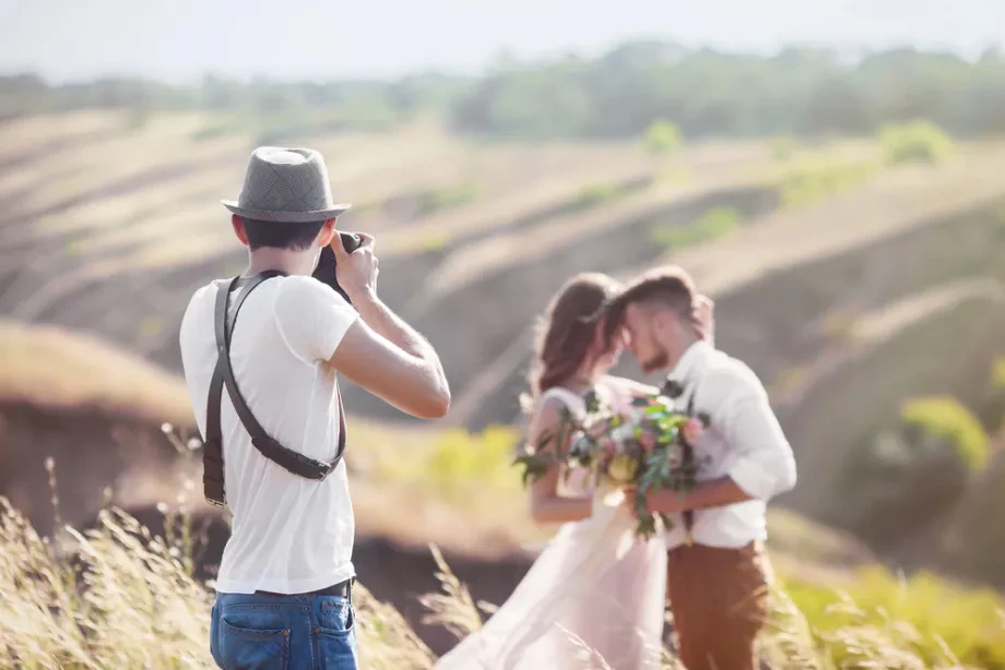 Profesionalni poročni fotograf razume pomen popolne priprave