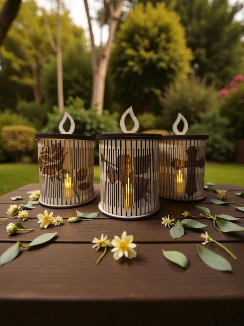 Okraski iz lesa za posebne dogodke Slovenija