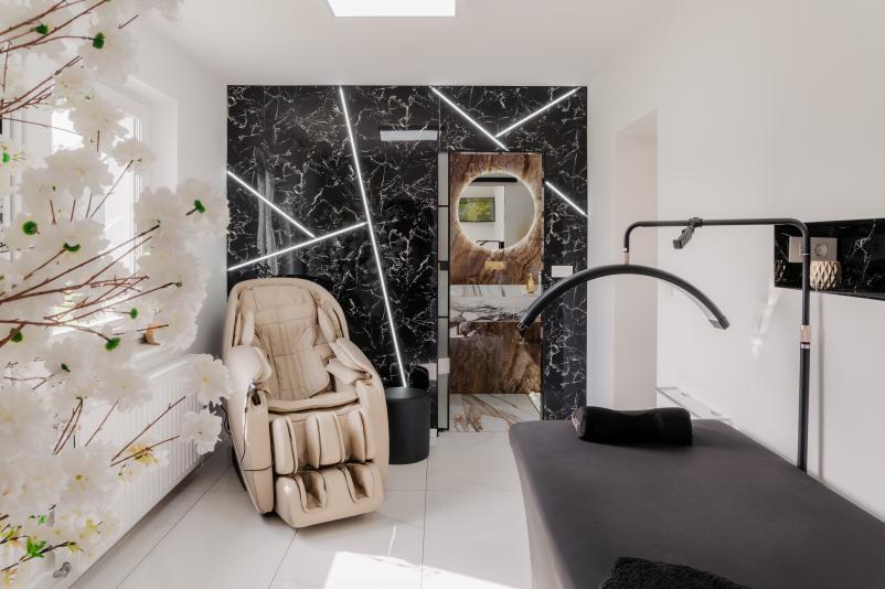 Urejanje nohtov in trepalnic Ljubljana okolica in Gorenjska