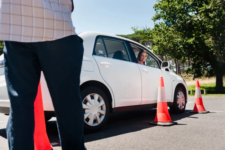 Avtošola, ki omogoča postopno stopnjevanje zahtevnosti