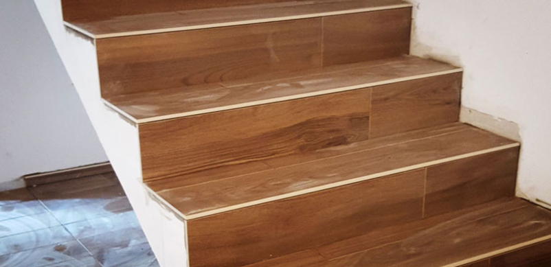 Notranjost hiše brez fug z mikrocementom Maribor, Štajerska