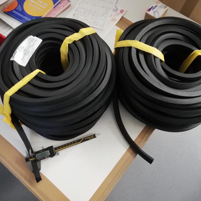 Gumenotehnični izdelki narejeni v Slovenija 