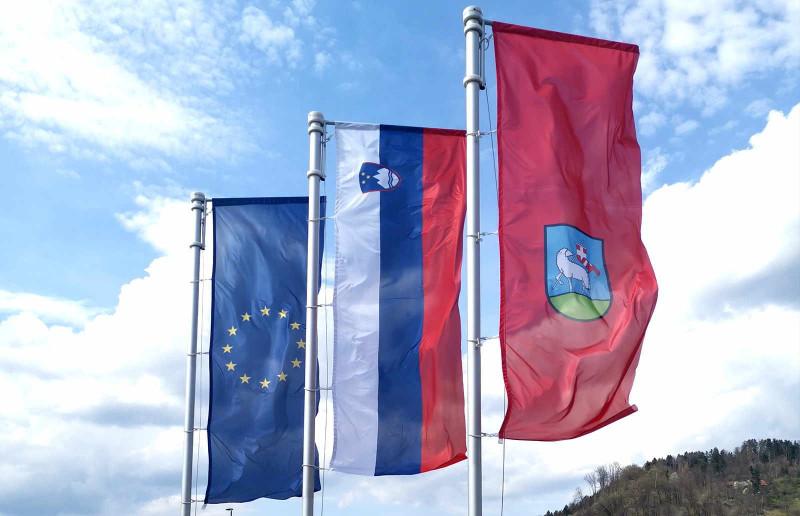 Po naročilu izdelane zastave