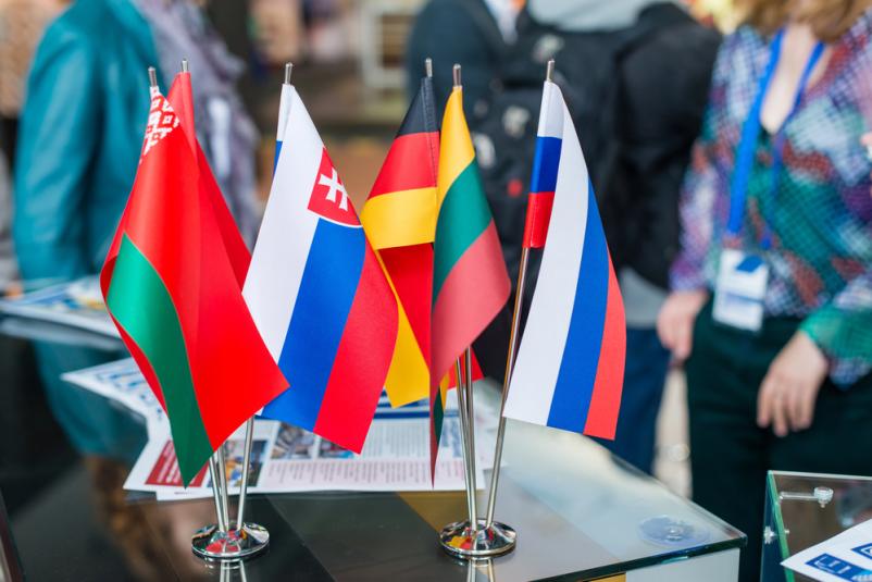 Ugodna izdelava zastav Slovenija