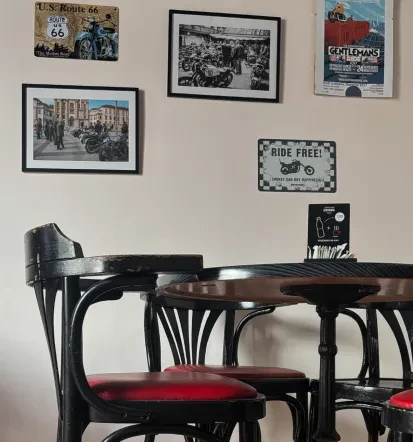Caffe Racer Pr’ Jodlu - najboljši kava bar Kamnik