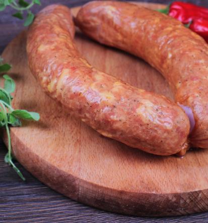 Na voljo imamo tudi prijeten prostor za zaključene družbe, ki sprejme do 50 ljudi