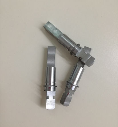CNC stroj