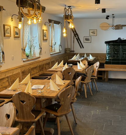 Urejena notranjost gostilne v Trbovljah