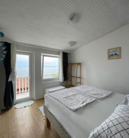Lep apartma v Fiesi blizu Pirana
