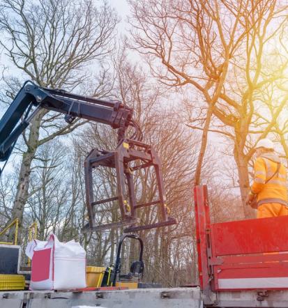 Hiab transport za betonskie elemente Ljubljana