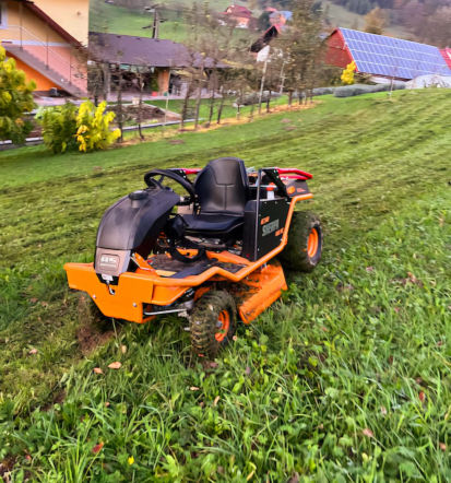 Robotska kosilnica Savinjska