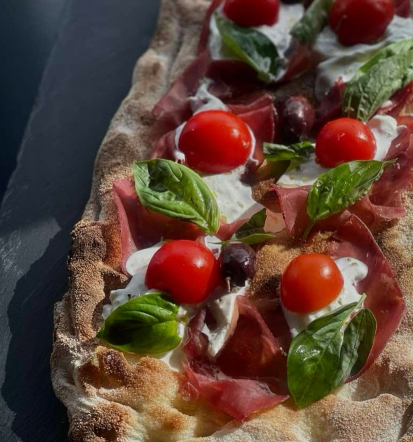 FNX Kavarna & Bistro je znana kot ena izmed najboljših gostiln z zajtrki in kosili v Ljubljani