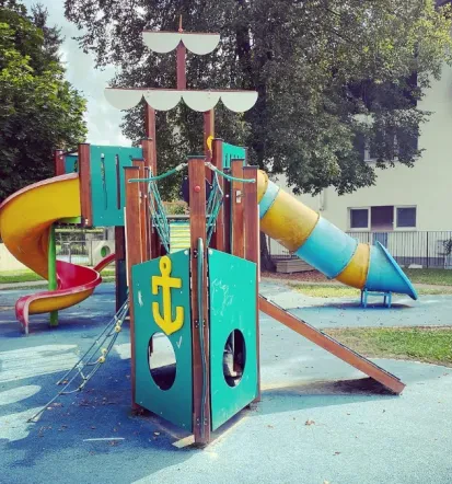 Igrala za otroke s posebnimi potrebami Slovenija