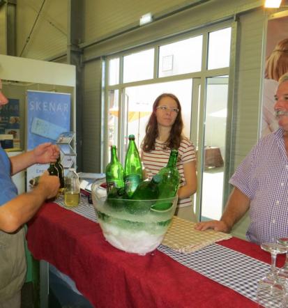 Ugodna prodaja domačega soka in vin Slovenija