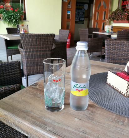 Odličen beli špricer Polenšak