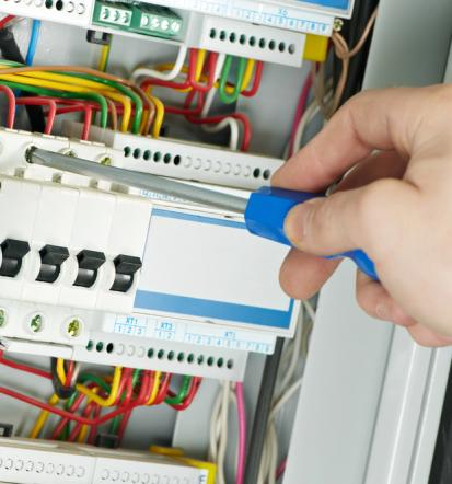 Intervencije elektroinštalacij Ljubljana z okolico, hitra pomoč 24/7