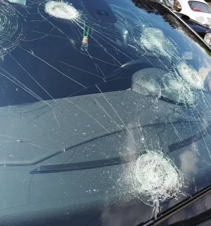 Strokovna popravila vozil po toči v Podravju in Pomurju – brez sledi poškodb