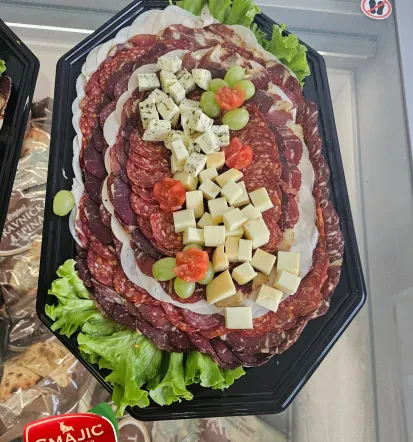Mesnica brez svinjskega mesa, idealna izbira za čisto prehrano